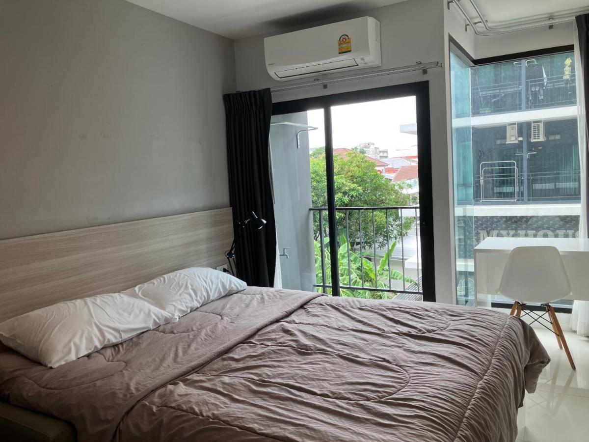 Appartamento 2 Mins Walk To Bts Bang Chak Bangkok Esterno foto